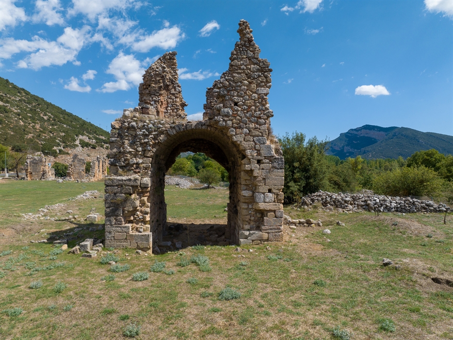 Sitio arqueológico de Stymphalos y Monasterio de Zarakas 1