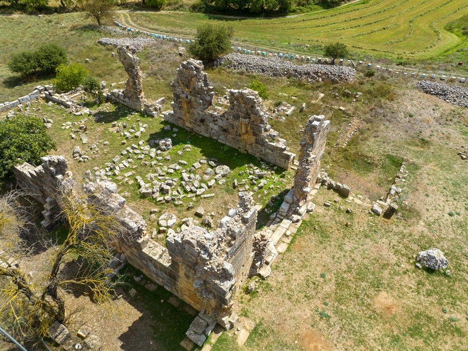 Sitio arqueológico de Stymphalos y Monasterio de Zarakas 2
